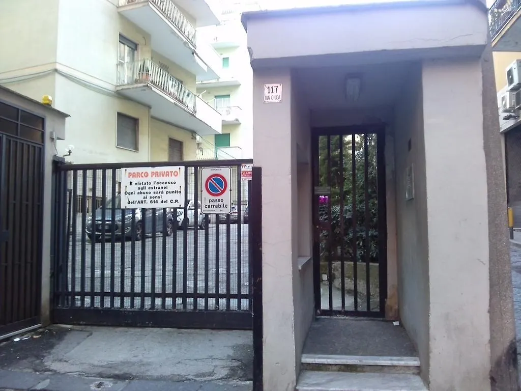 Domus Aurea Bed & Breakfast Naples