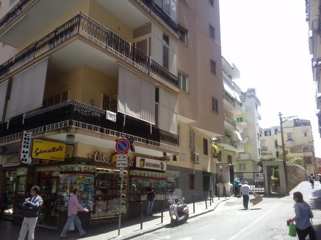 Domus Aurea Bed & Breakfast Naples
