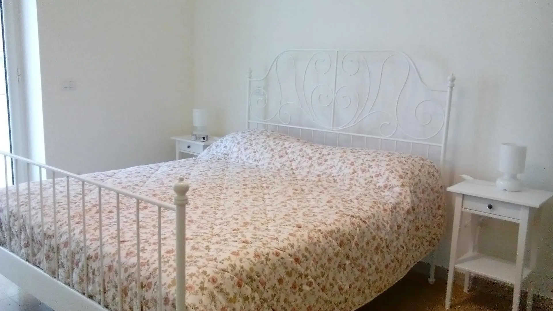 Domus Aurea Bed & Breakfast Naples
