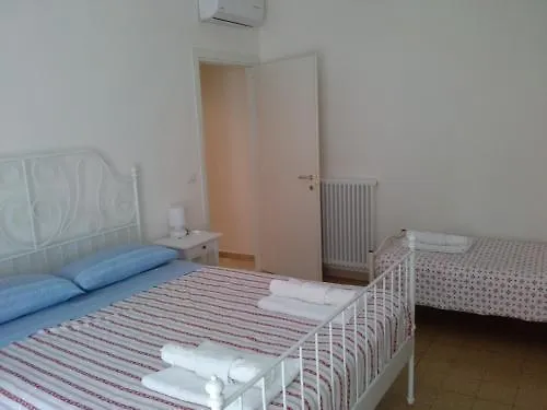 Domus Aurea Bed & Breakfast Naples Italy