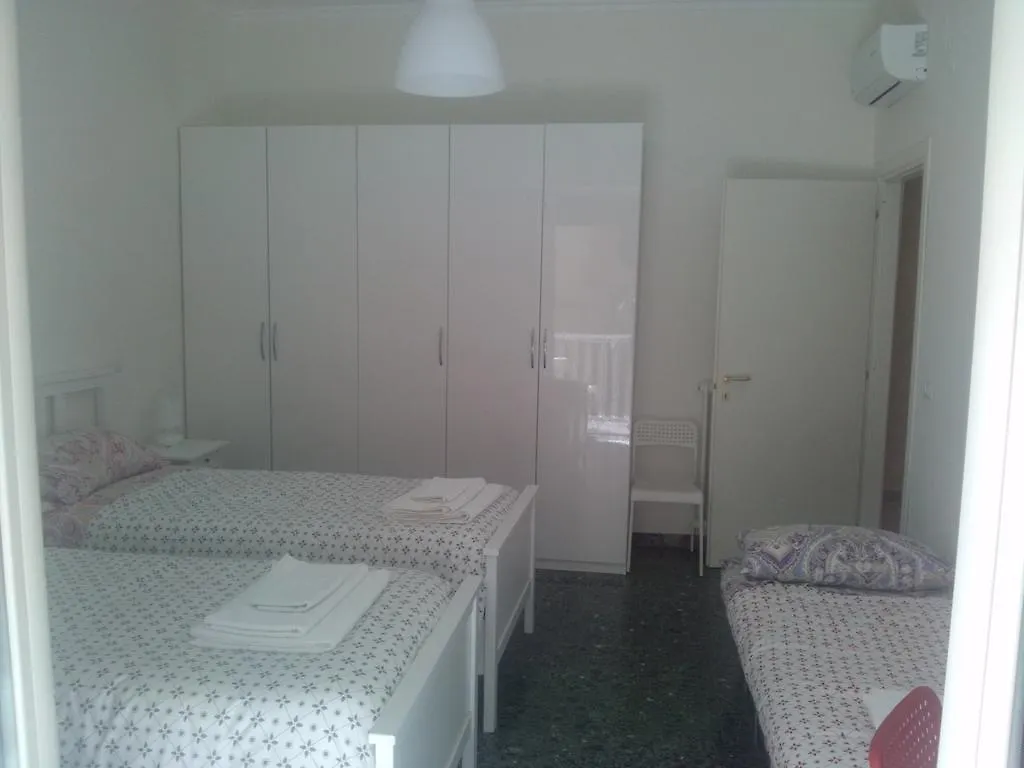***  ナポリ Domus Aurea Bed & Breakfast イタリア