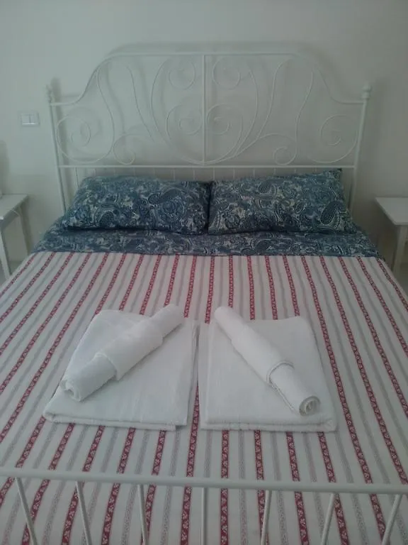 ナポリ Domus Aurea Bed & Breakfast 3*,