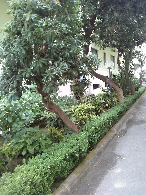 ナポリ Domus Aurea Bed & Breakfast